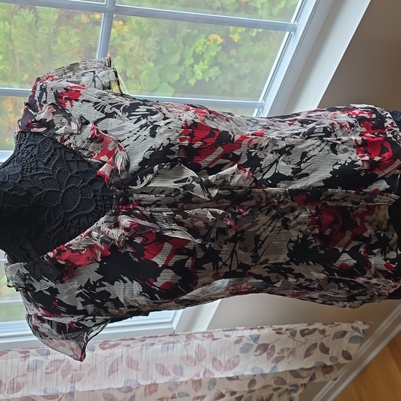 INC Black/gray/red Blouse - Picture 1 of 6